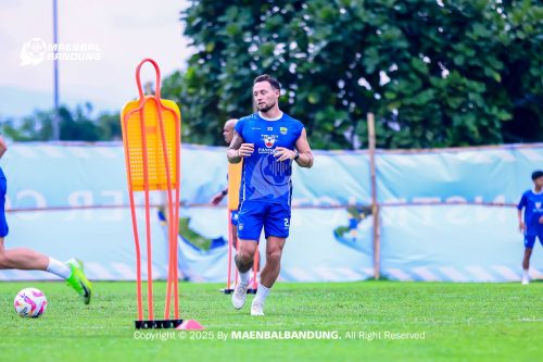 Alasan Klok Perpanjang Kontrak Hingga 2027 Bersama Persib